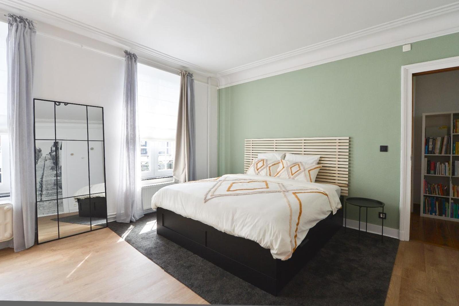 La Chambre De Sam - Chambre Lit 180 Avec Sdb Privee Proche Centre Ville Liège Eksteriør billede